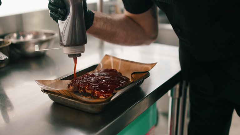 Downtown Plainfield BBQ Restaurant: Where to Eat This Summer